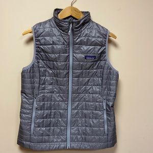 Patagonia gray puffy vest women’s size large